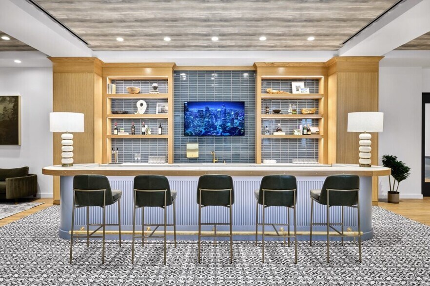 More Photos Of 300 Frank H Ogawa Plz, Oakland Office For Lease