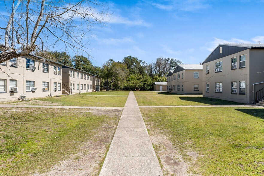 More Photos Of 3510 and 3536 St John St, Panama City Multifamily For Sale