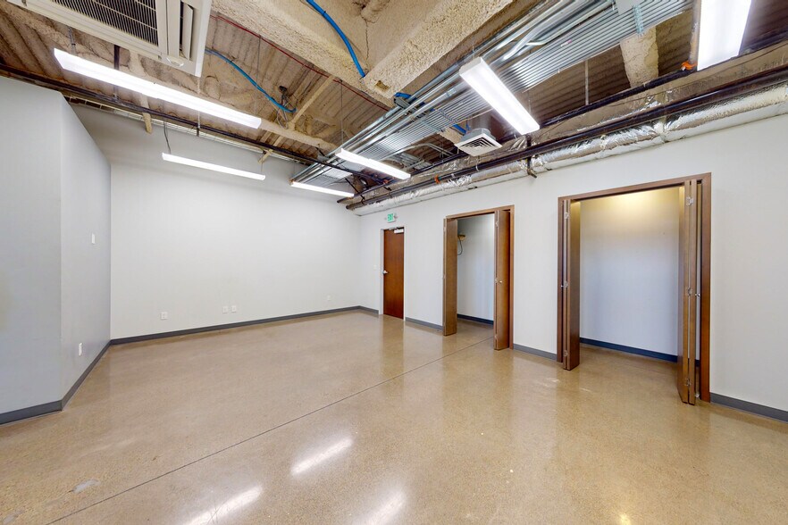 More Photos Of 1801 Bay NW dr, Olympia Office For Sale