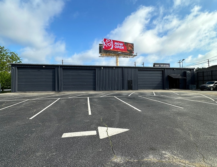 Primary Photo Of 1900 B Northside Industrial Blvd, Columbus Flex For Lease