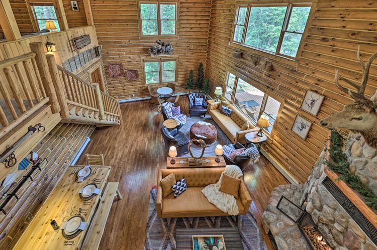 More Photos Of 6926 Aarwood Trail NW, Rapid City Hotel For Sale
