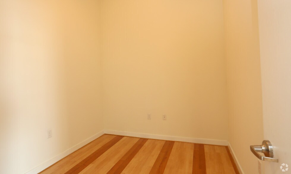 More Photos Of 17 N 18th St, Richmond Apartments For Lease