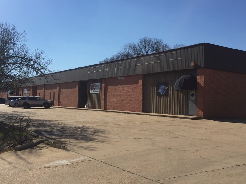 More Photos Of 741 Harris St, Jackson Light Manufacturing For Sale