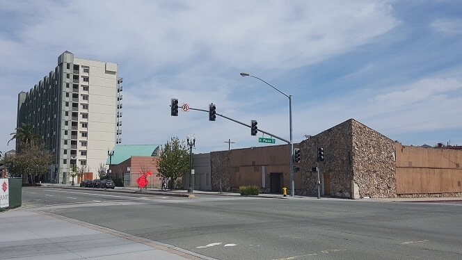 More Photos Of 999 National City Blvd, National City Freestanding For Sale