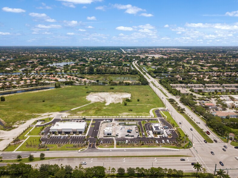 More Photos Of Hypoluxo Rd, Lake Worth Storefront For Lease