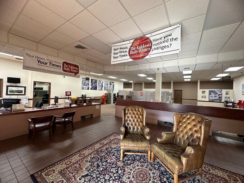 More Photos Of 201 N Troup St, Valdosta Office For Sale