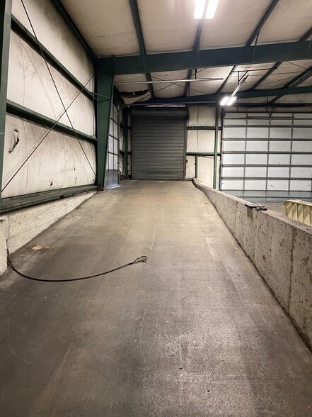 More Photos Of 1824 3rd Ave N, Columbus Light Manufacturing For Lease