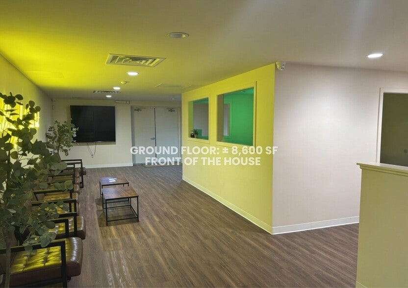More Photos Of 660 Tonnele Ave, Jersey City Showroom For Lease