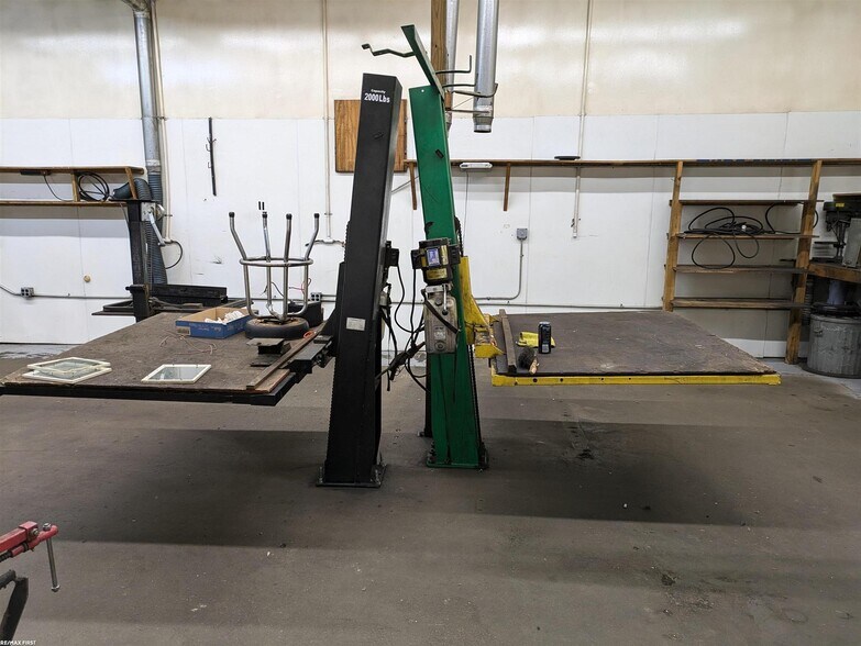 More Photos Of 35850 Utica Rd, Clinton Township General Retail For Sale