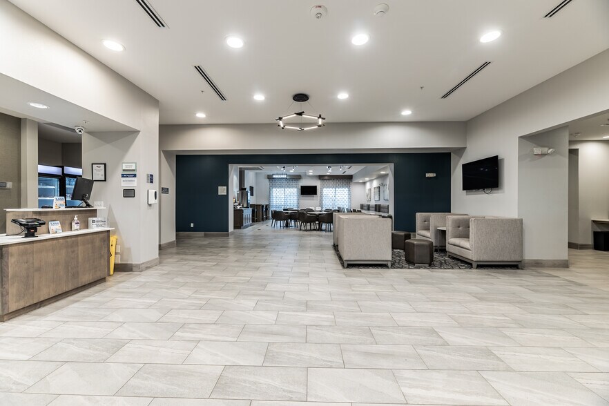 More Photos Of 3135 Goodnight Blvd, Wills Point Hotel For Sale