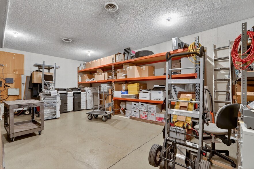 More Photos Of 819 Central Ave, Great Falls Office For Sale
