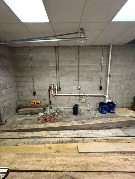 More Photos Of 43510 National Rd, Belmont Industrial For Sale