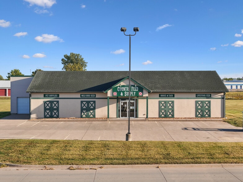 More Photos Of 3620 Flint Ridge Dr, Burlington General Retail For Sale