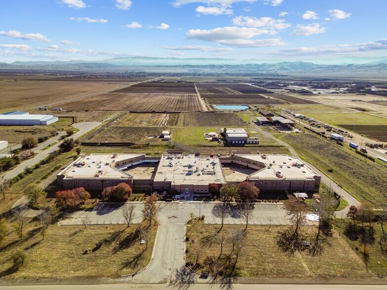 More Photos Of 185 W Gale Ave, Coalinga Correctional Facility For Sale