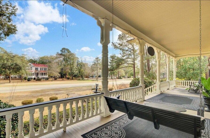 More Photos Of 710 S Main St, Summerville Hospitality For Sale