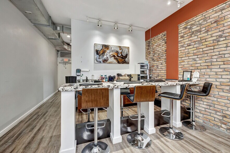 More Photos Of 3045 N Federal Hwy, Fort Lauderdale Storefront Retail Office For Lease