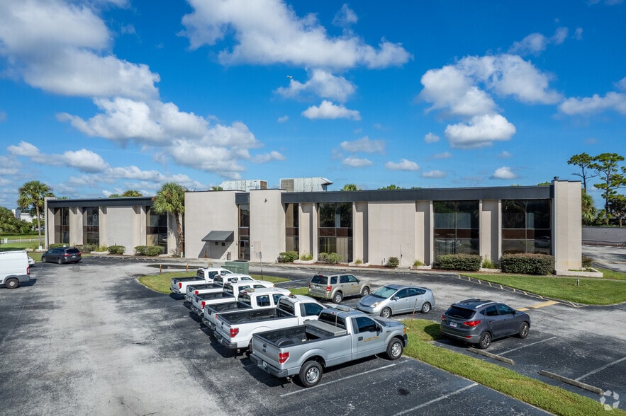 More Photos Of 1 Purlieu Pl, Winter Park Office For Lease