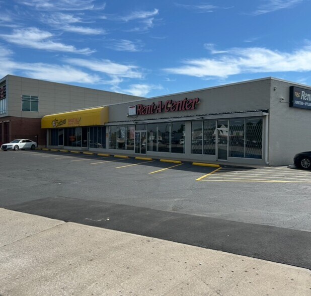 Primary Photo Of 5411 W Washington St, Indianapolis Storefront For Lease