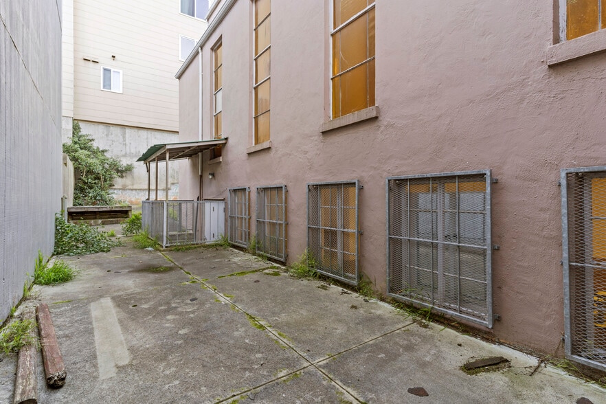 More Photos Of 6555 Geary Blvd, San Francisco Religious Facility For Sale