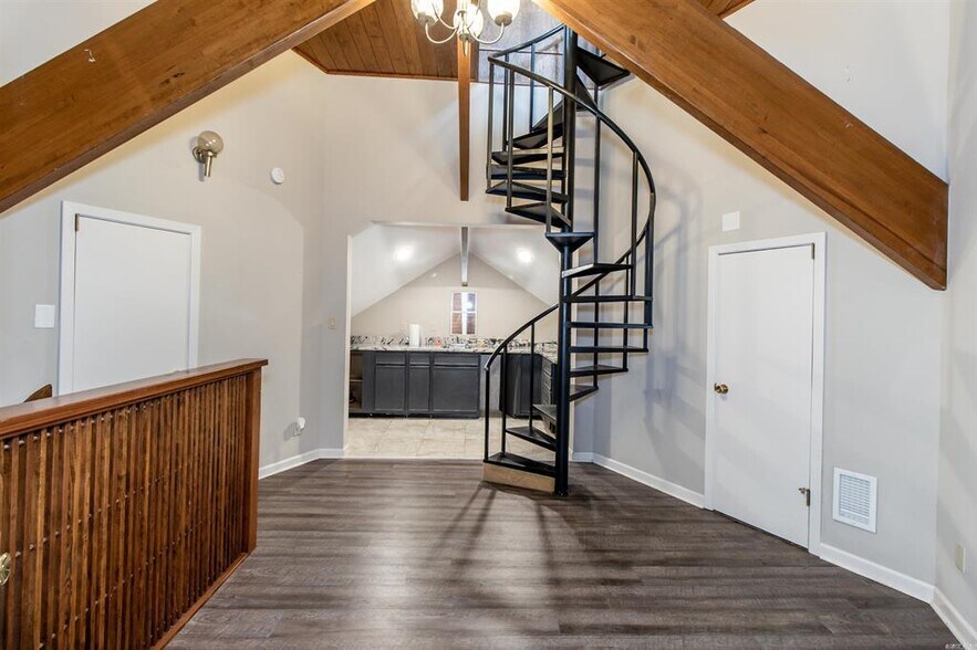 More Photos Of 5380 Central Ave, Hot Springs Office For Sale