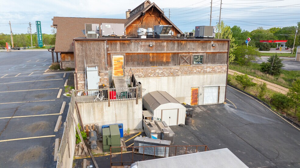 More Photos Of 1815 Bagnell Dam Blvd, Lake Ozark Restaurant For Sale