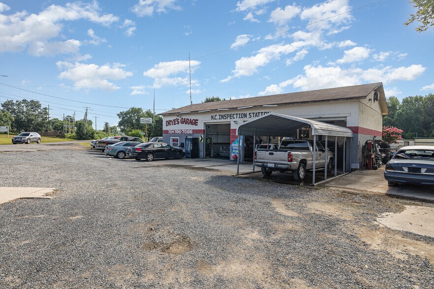 More Photos Of 347 Wilshire Ave SW, Concord Auto Dealership For Sale