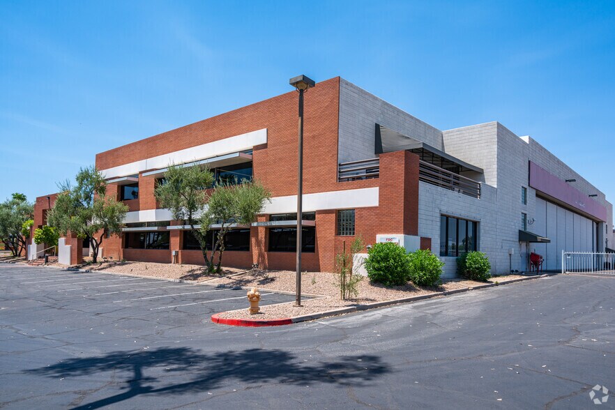 More Photos Of 7350 E Evans Rd, Scottsdale Loft Creative Space For Lease
