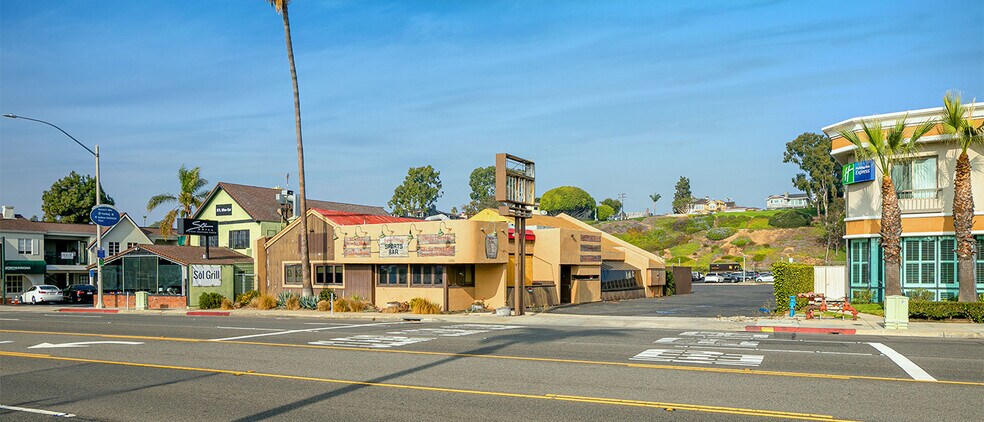 More Photos Of 2332 W Coast Hwy, Newport Beach Restaurant For Lease
