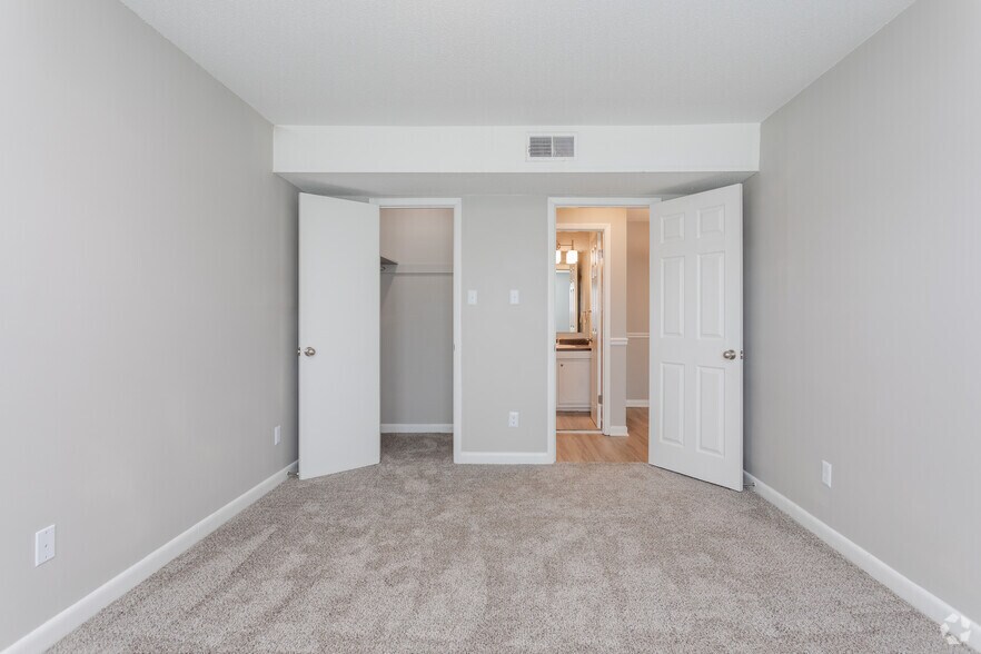 More Photos Of 29 Briar Cir, Fayetteville Apartments For Sale