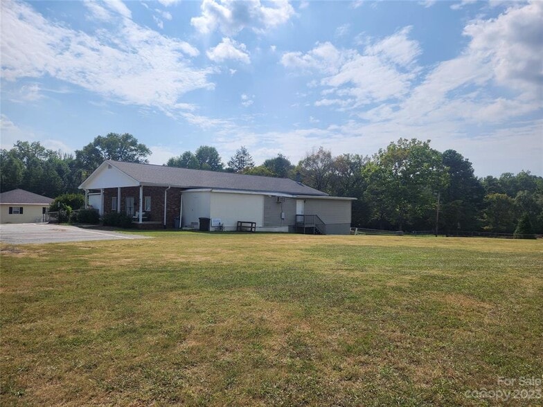 More Photos Of 4515 Beaty Rd, Gastonia Loft Creative Space For Sale