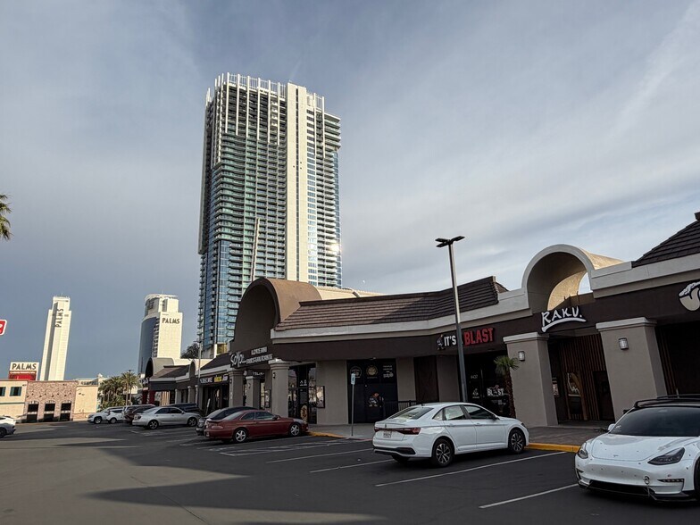 More Photos Of 4405-4469 W Flamingo Rd, Las Vegas Unknown For Lease