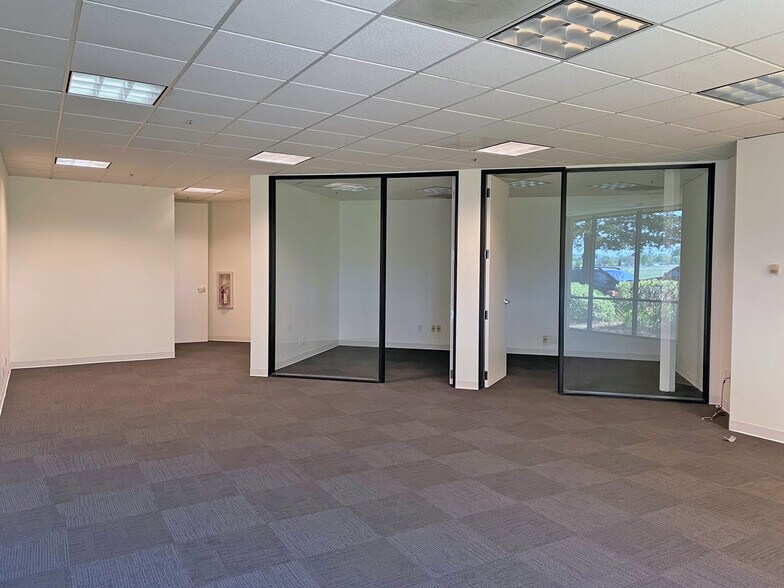 More Photos Of 1375 Corporate Cntr Pky, Santa Rosa Research And Development For Lease