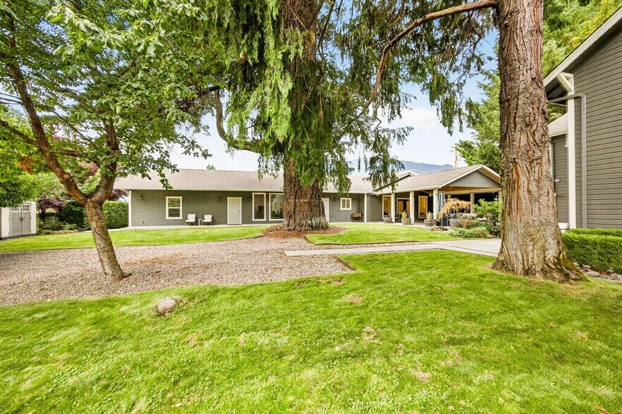 More Photos Of 111 Cedar St, Rogue River Office Residential For Sale