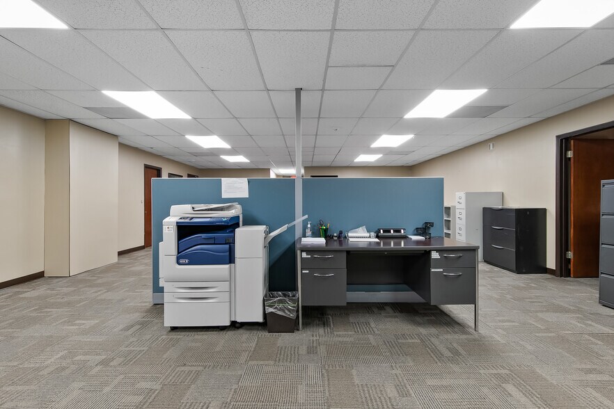 More Photos Of 2725 Center Pl, Melbourne Research And Development For Sale