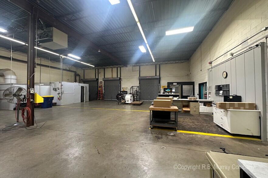 More Photos Of 820 N Cedarbrook Ave, Springfield Industrial For Sale