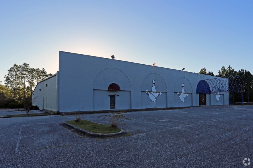 Primary Photo Of 2986 Avalon Blvd, Milton Warehouse For Sale