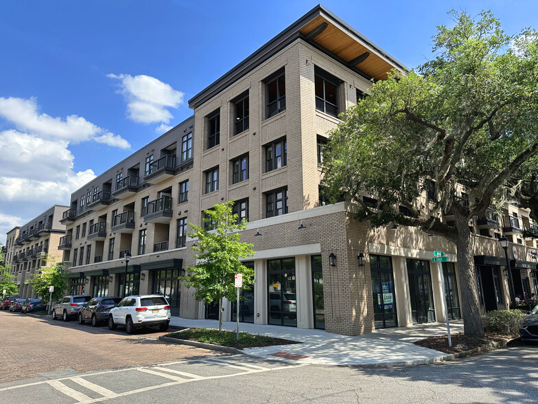 Primary Photo Of 1512 Bull St, Savannah Storefront Retail Residential For Lease