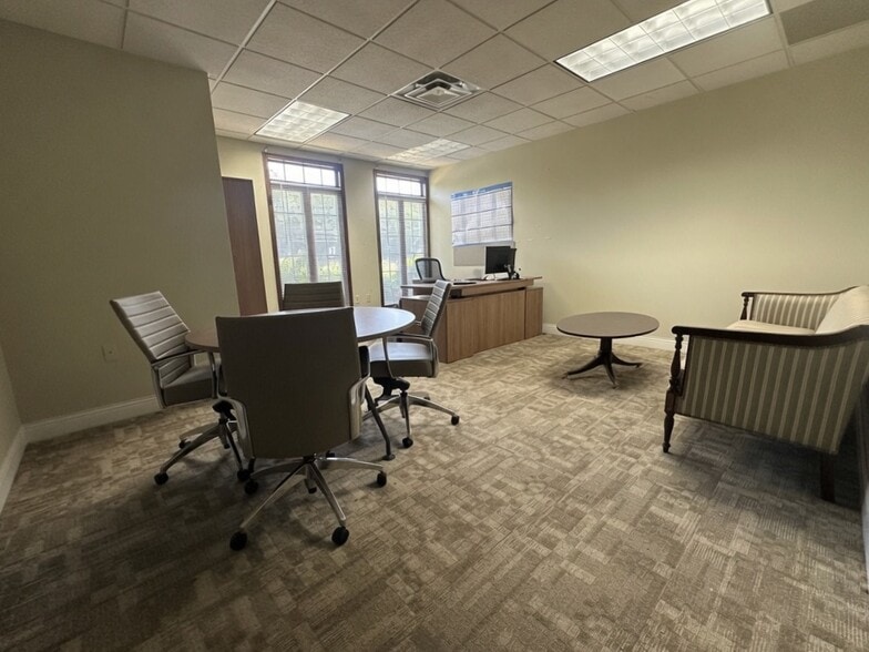 More Photos Of 2431 Atlantic Ave, Manasquan Office For Lease