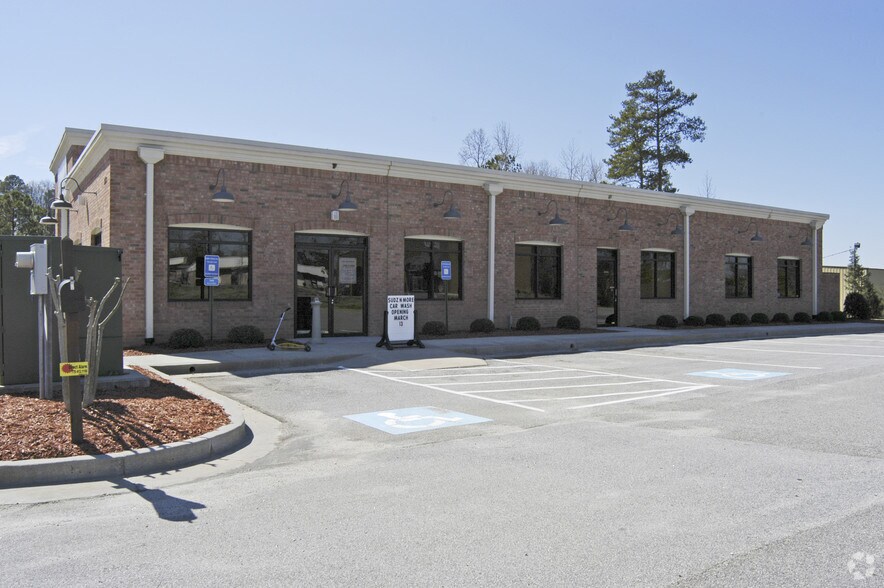 More Photos Of 272 N Glynn St, Fayetteville Carwash For Sale