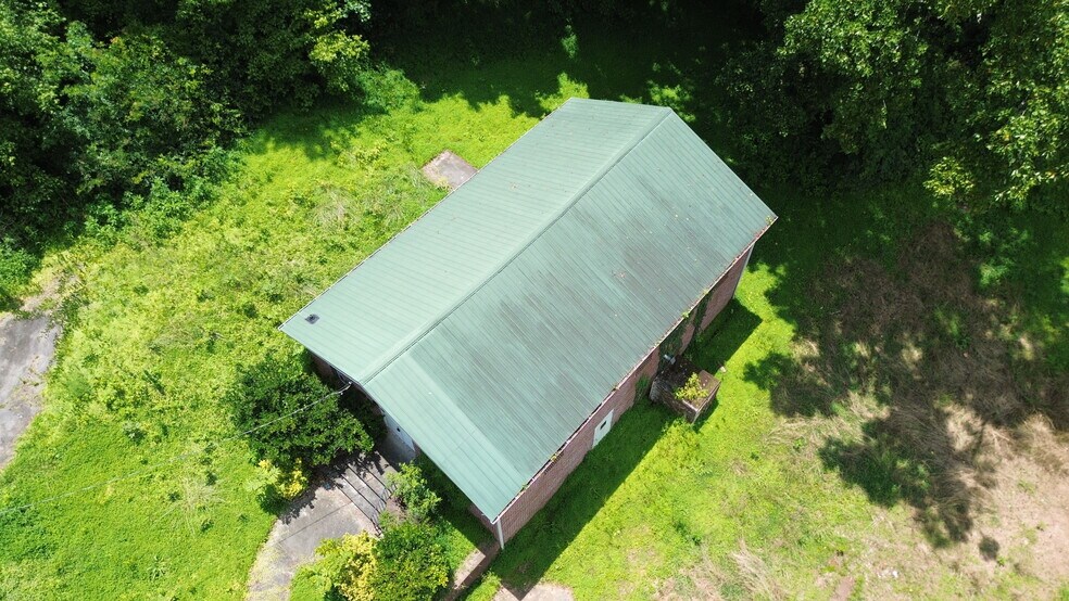 More Photos Of 133 2nd NW St, Atlanta Religious Facility For Lease