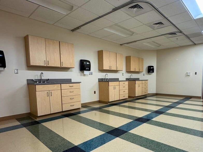 More Photos Of 3526 Longmire Dr, College Station Medical For Lease