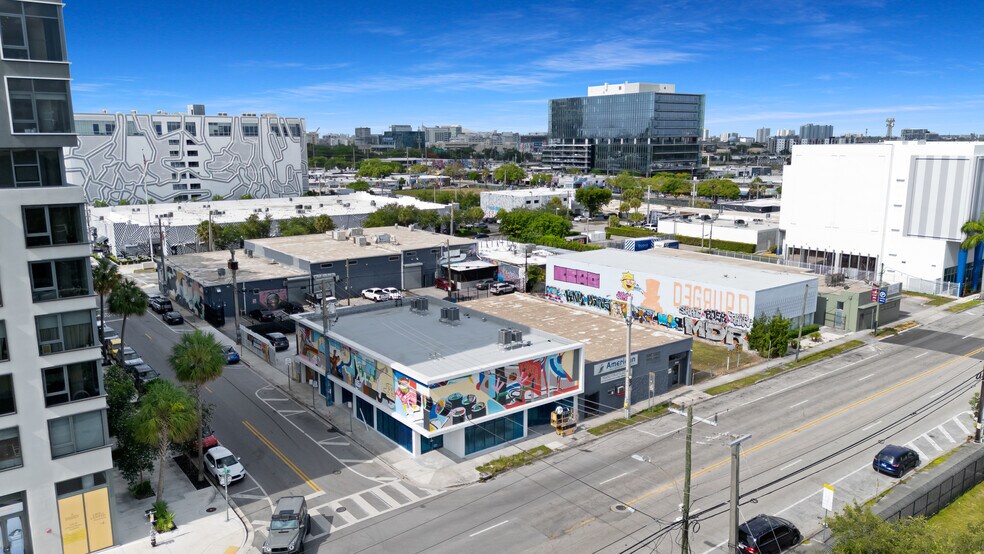 More Photos Of 300 NW 29th St, Miami Storefront For Lease