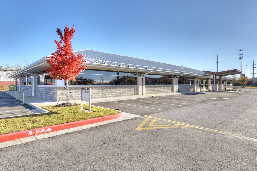 More Photos Of 2501 Technology Dr, Bentonville Unknown For Lease