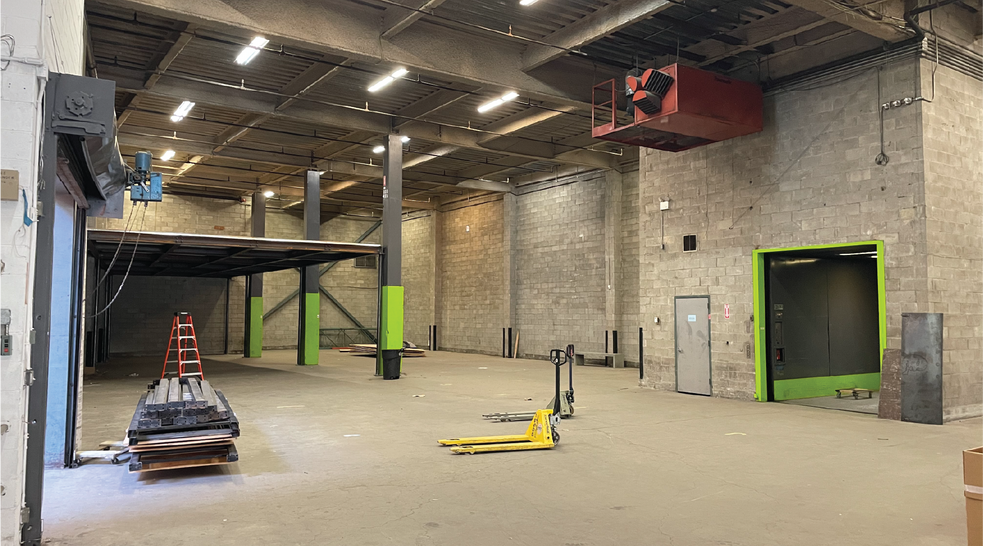 More Photos Of 3030 Hunters Point Ave, Long Island City Industrial For Lease