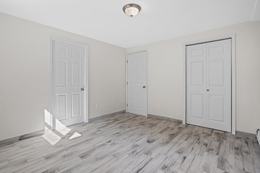 More Photos Of 4016 31st Ave, Astoria Apartments For Lease