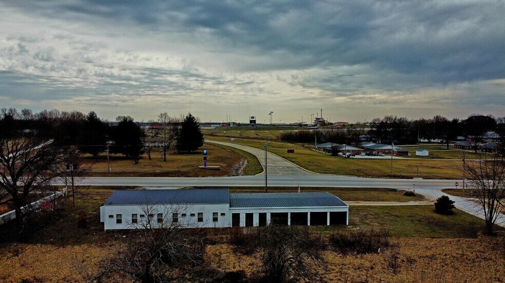 More Photos Of 19265 US-54 Hwy, Wheatland Hotel For Sale