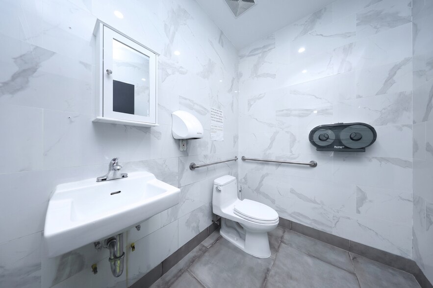 More Photos Of 174 Avenue S, Brooklyn General Retail For Sale