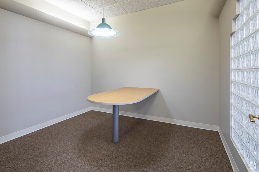 More Photos Of 1671-1691 Center Point Pky, Birmingham Unknown For Lease