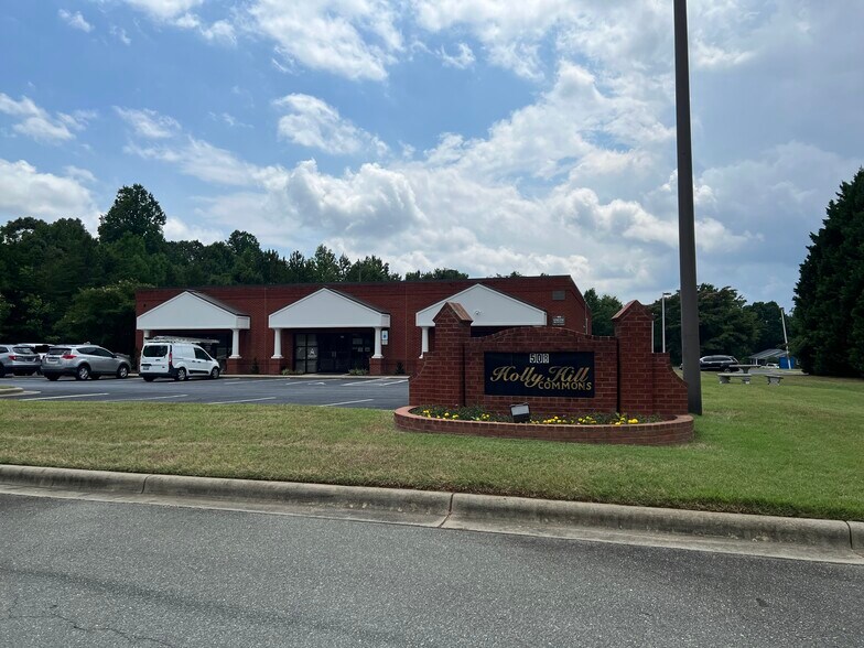 More Photos Of 508 Holly Hill Ln, Burlington Office Residential For Lease