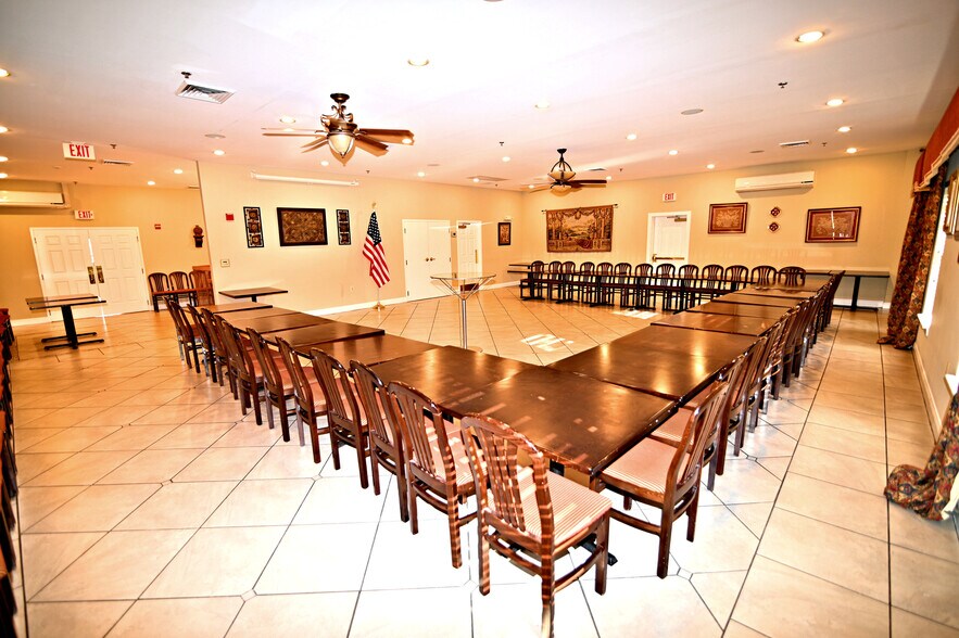 More Photos Of 15120 Washington St, Haymarket Restaurant For Sale